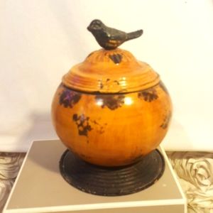 Accent Bird Tin Jar Distress Decor.